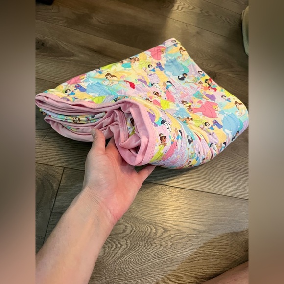 RARE Bamboo Bliss Jumbo Disney Princess Big Girl Bed Quilt Blanket Approx 80x65 - Picture 2 of 8